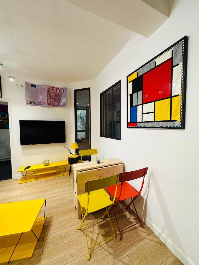 Pop Appart Appartement Artiste Configure En Galerie Dart A 200 M Du Centre Ville Avec Parking Prive Et Securise Gratuit Dans Copropriete Avignon Exterior foto